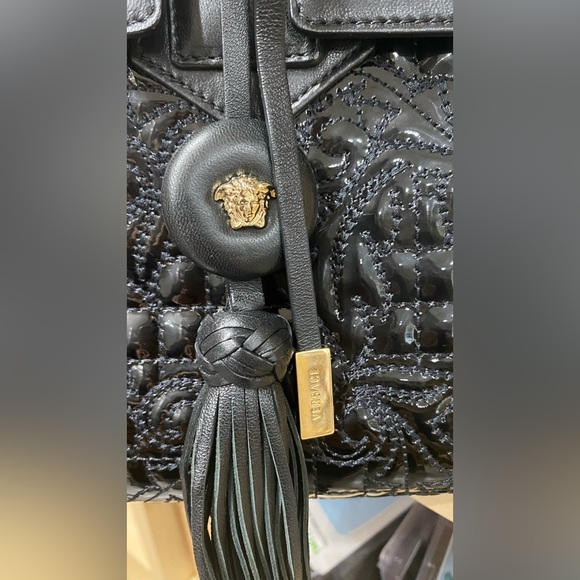 VERSACE VANITAS QUILTED LEATHER HANDBAG - Picture 9 of 12